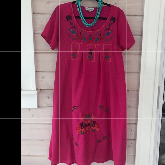 Mexican Embroidered casual dress - Picture 4 of 5
